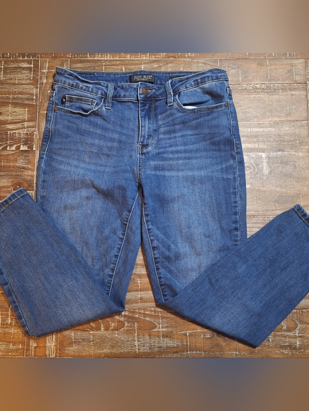 Judy Blue Jeans Womens Size 31 Mid Rise Relaxed Fit Stretch Tapered Leg Med Blue